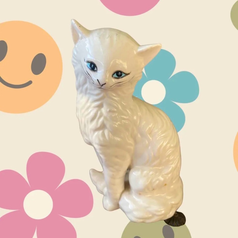 Vintage White Siamese Cat Figurine With Blue Eyes